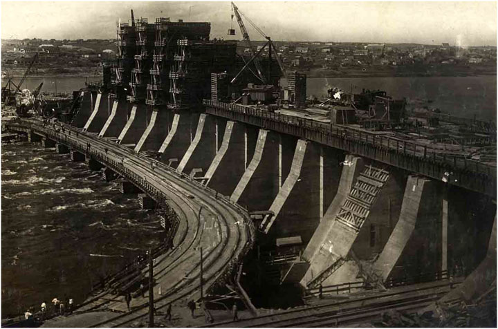 Dneiper dam under construction