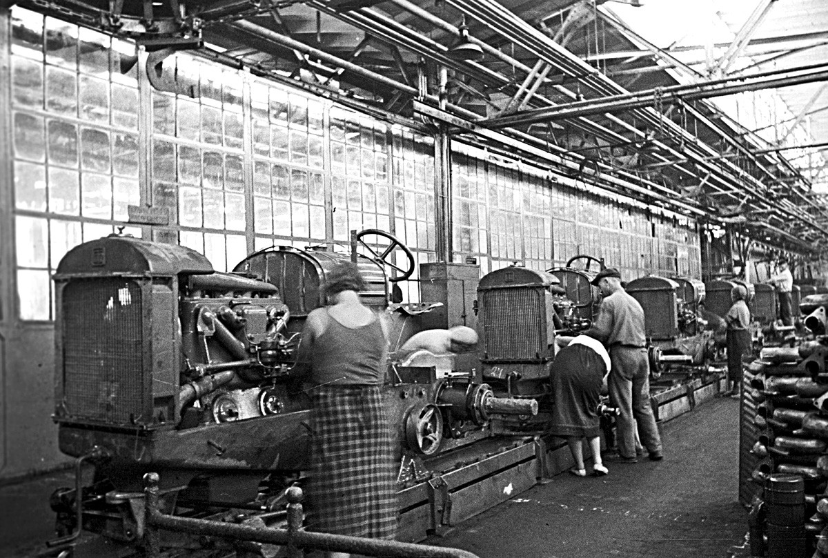 Soivet tractor factory